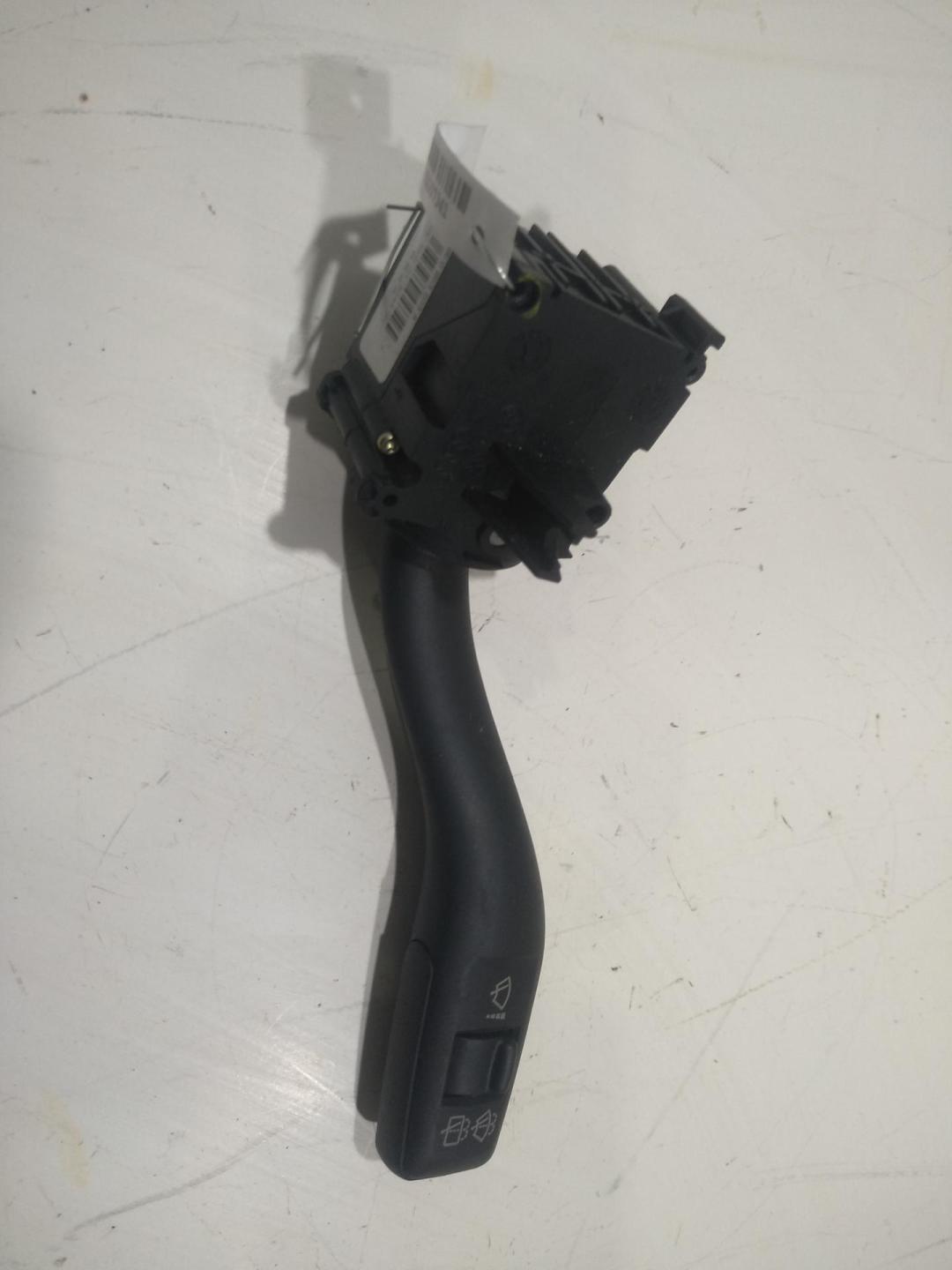 переключатель дворников Audi A4 B6 2003, 2.0 л., бензин, АКПП, серый, универсал, 8E0953503A - фото №1