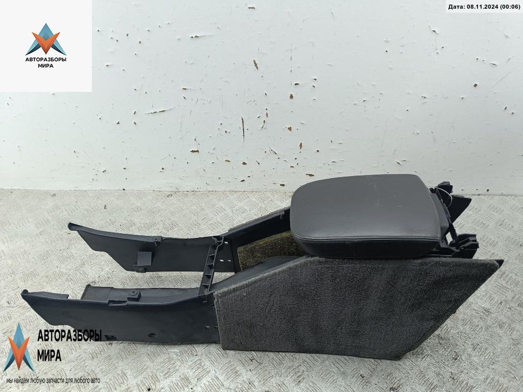 консоль салона (центральная часть) Saab 9-5 1 поколение 2000, 2.3 л., бензин, МКПП, серый, седан - фото №1