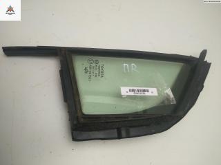 форточка передняя правая Toyota Yaris XP9 2005, 1.0 л., бензин, МКПП, серый, хетчбэк 5 дв.