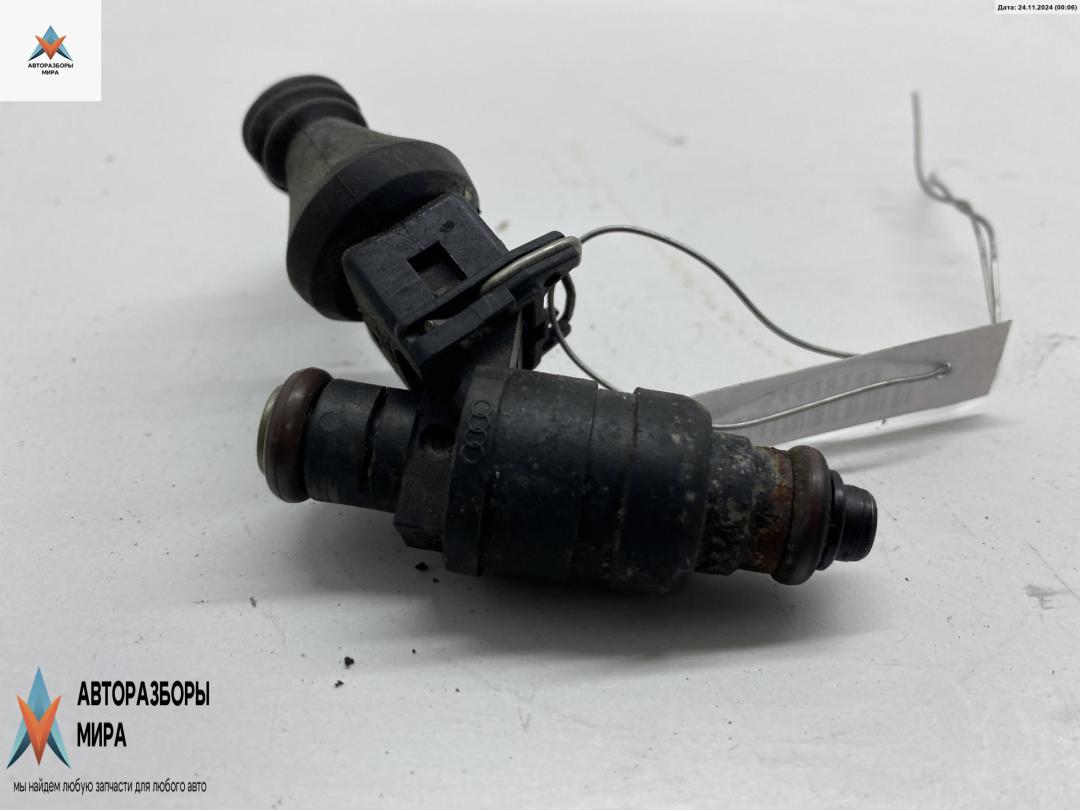 форсунка Audi A6 4B/C5 1997, 2.4 л., бензин, МКПП, зелёный, универсал, 078133551AC - фото №1