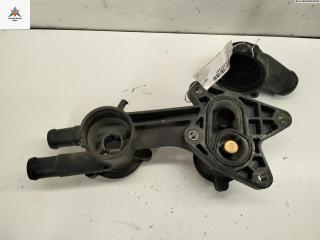 корпус термостата Volkswagen Touran 1 поколение [рестайлинг] 2006, 1.4 л., бензин, МКПП, серый, минивэн, 03C121026S