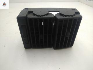 дефлектор обдува салона Audi 80 8A/B3 1990, 1.6 л., бензин, МКПП, красный, седан