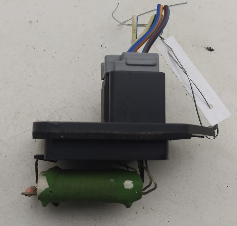 сопротивление печки Volvo S70 / V70 1999, 2.5 л., бензин, МКПП, чёрный, универсал, 9134966