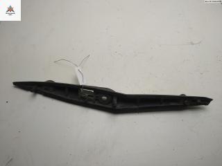 кронштейн переднего бампера Ford Focus 1 поколение 1999, 1.8 л., бензин, МКПП, синий, седан, 98AB17A958BJ