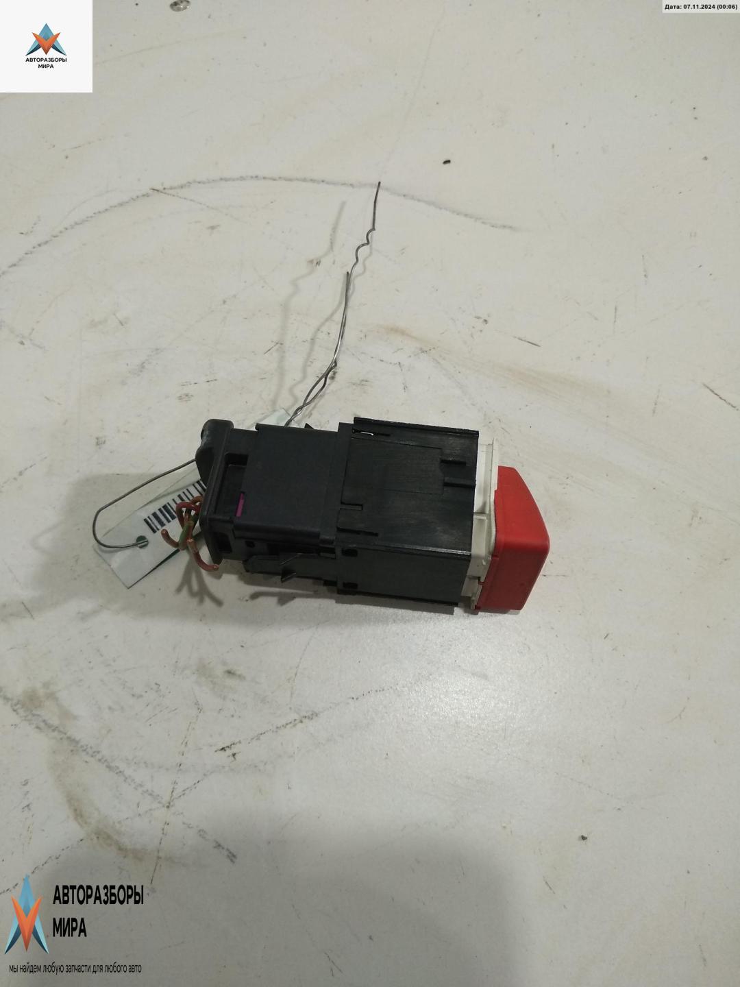 кнопка аварийной сигнализации Volkswagen Golf 5 поколение 2004, 2.0 л., бензин, МКПП, чёрный, хетчбэк 3 дв., 1K0953509A - фото №1