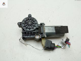 моторчик стеклоподъемника передний правый Volvo XC90 1 поколение [рестайлинг] 2010, 2.4 л., дизель, АКПП, чёрный, внедорожник 5 дв., 0130821761