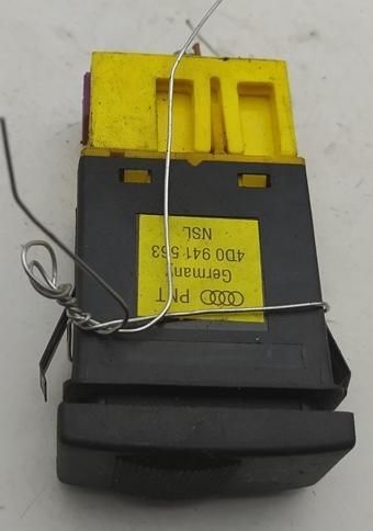 кнопка противотуманных фар Audi A4 B5 1995, 1.6 л., бензин, МКПП, чёрный, седан