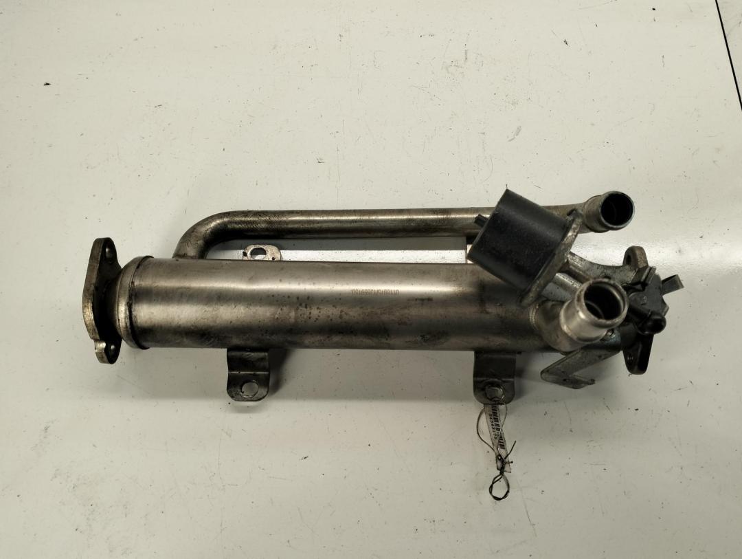 охладитель EGR / Радиатор EGR Volkswagen Passat B6 2007, 2.0 л., дизель, робот, серый, универсал, 13559150