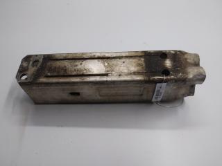 кронштейн переднего бампера Audi A6 4F/C6 2007, 2.7 л., дизель, МКПП, зелёный, седан, 4F0807133