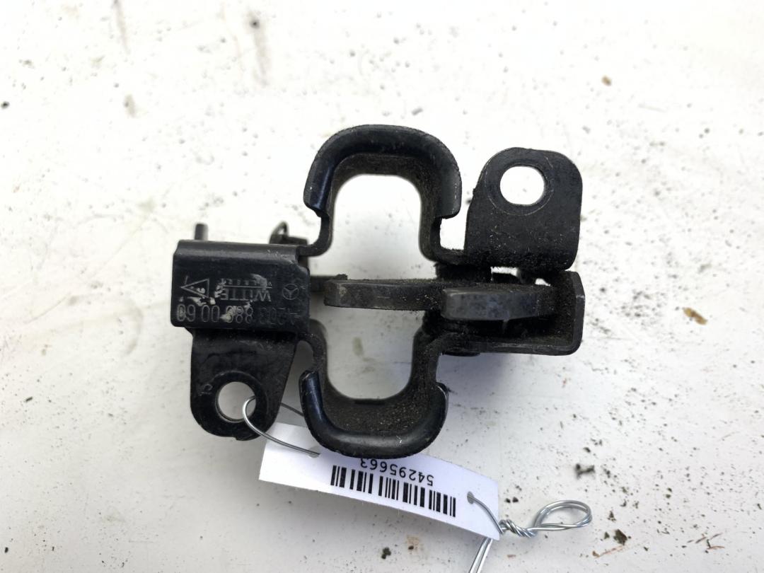 замок капота Mercedes-Benz C W203 2002, 2.2 л., дизель, АКПП, серый, универсал, 2038800060