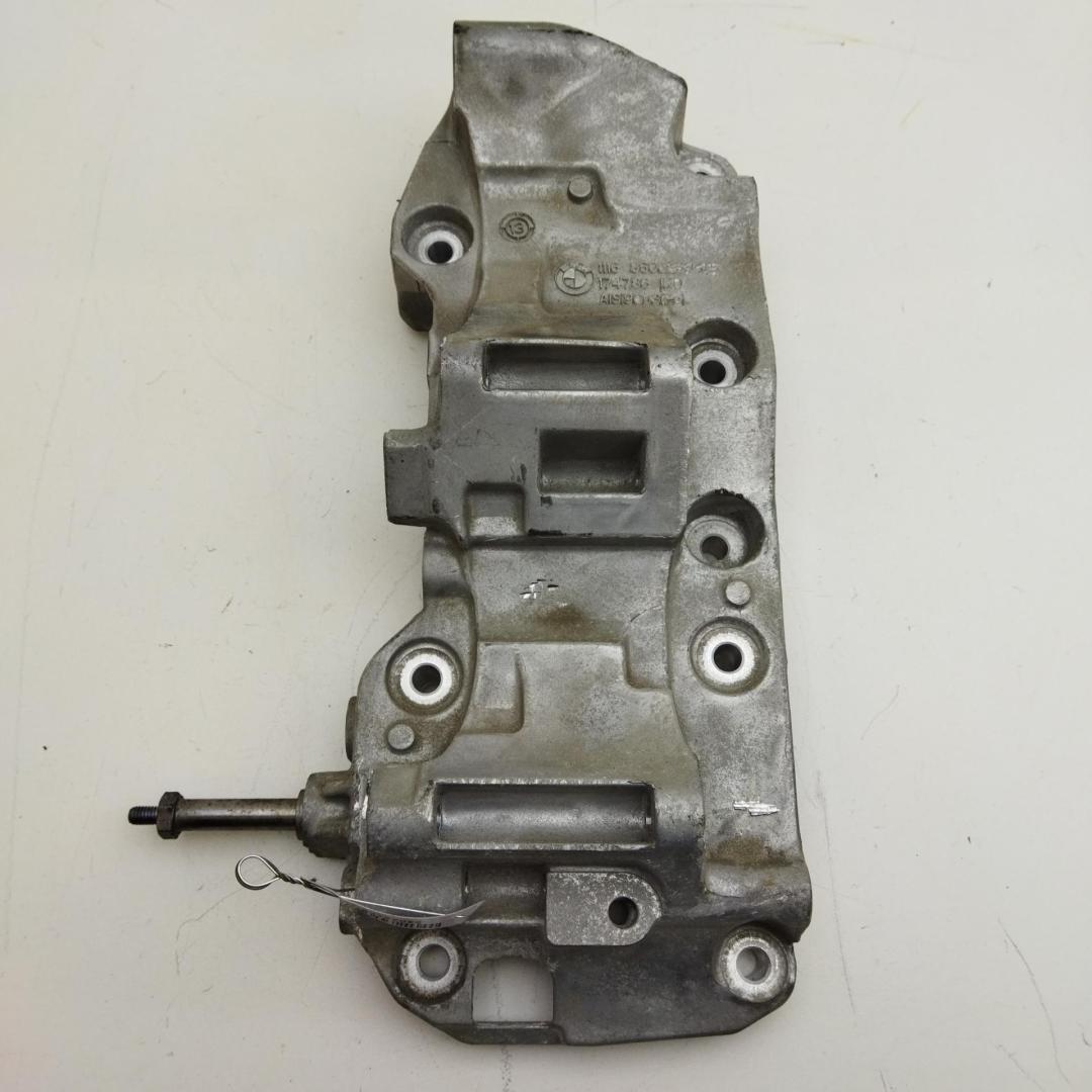 кронштейн генератора BMW 5 F10/F11 2013, 2.0 л., дизель, АКПП, синий, универсал, 8506863