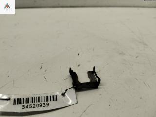 крепление форсунки Volkswagen Golf 4 поколение 1999, 1.6 л., бензин, МКПП, синий, хетчбэк 3 дв.