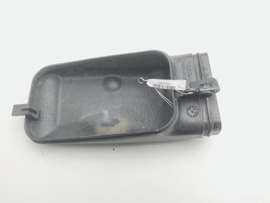 воздуховод BMW 5 E60/E61 2006, 2.0 л., дизель, МКПП, чёрный, седан, 7797956