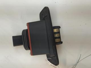 выключатель концевой (концевик) Volkswagen Caddy 3 поколение 2008, 1.9 л., дизель, МКПП, жёлтый, фургон, 2K0907437