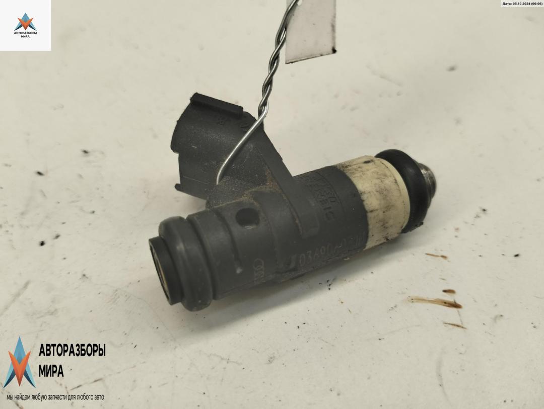 форсунка Skoda Fabia 1 поколение (6Y) 2001, 1.4 л., бензин, МКПП, серый, универсал, 036906031M - фото №1