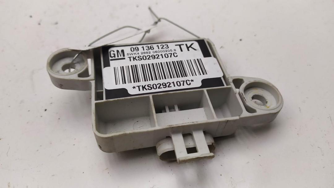 датчик AirBag Opel Vectra B 2000, 1.6 л., бензин, МКПП, серый, седан, 09136123