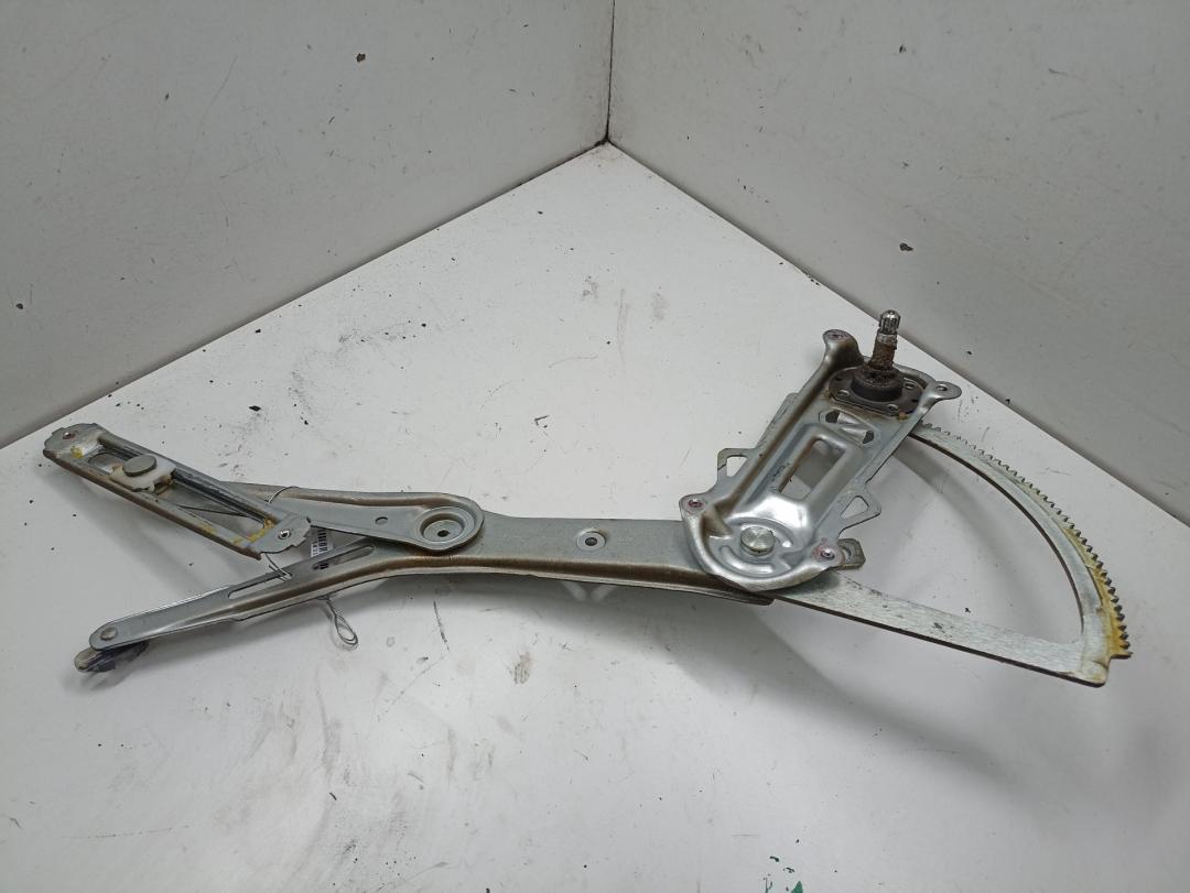 стеклоподъемник передний правый Opel Astra G 2002, 1.7 л., дизель, МКПП, красный, универсал, 90521870 - фото №1