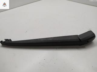 Щеткодержатель (поводок стеклоочистителя) задний Mazda 6 GG 2003, 2.0 л., дизель, МКПП, серый, универсал