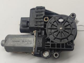 моторчик стеклоподъемника передний правый Audi A6 4B/C5 [рестайлинг] 2003, 2.5 л., дизель, МКПП, серый, универсал, 4B0959802E