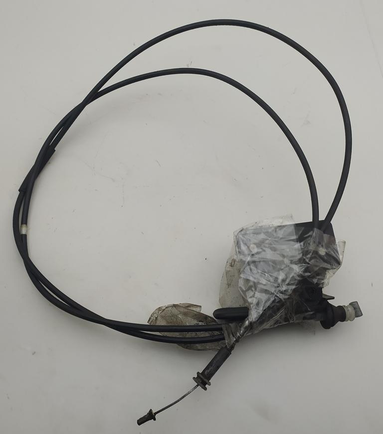 ручка открывания капота Ford Mondeo 2 поколение 1999, 1.8 л., бензин, МКПП, зелёный, седан, 93BB16B626AL - фото №1