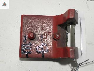 петля двери Peugeot 309 1 поколение [рестайлинг] 1991, красный, хетчбэк 5 дв.