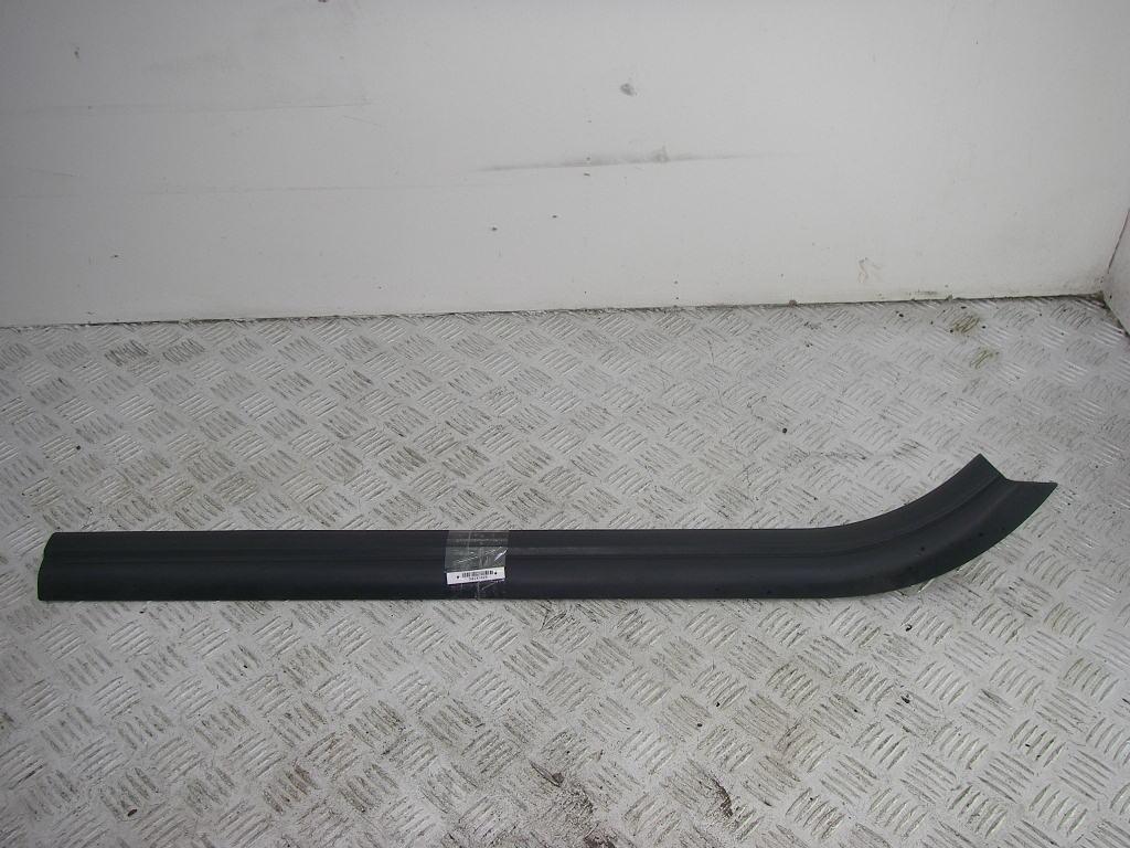 Накладка на порог внутренняя (салона) BMW 6 E63/E64 2004, 4.4 л., бензин, МКПП, серый, кабриолет, 51477008932