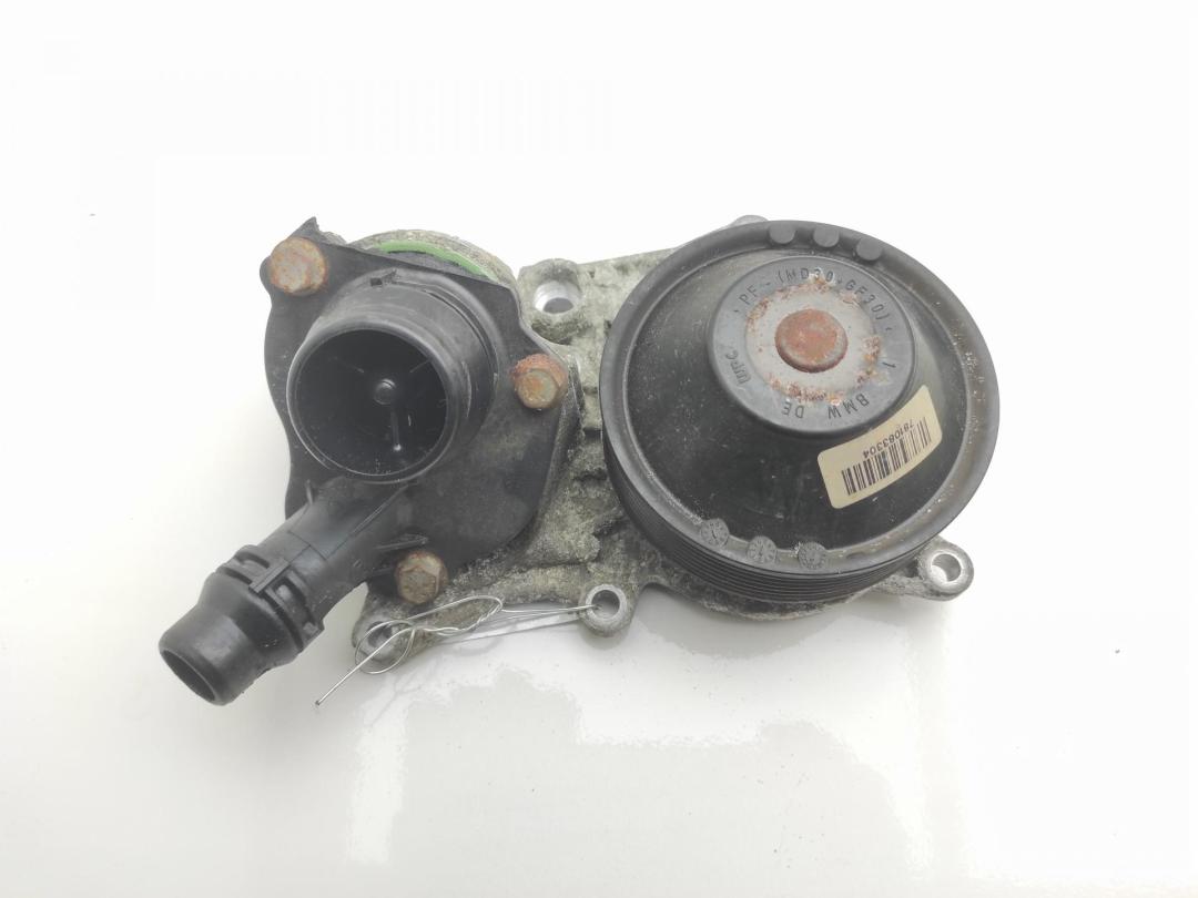 насос антифриза дополнительный BMW 3 серия F30/F31/F34 2013, 2.0 л., дизель, АКПП, чёрный, седан, 7810833 - фото №1