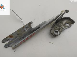 петля капота левая Mazda 323 BJ 1998, белый, седан