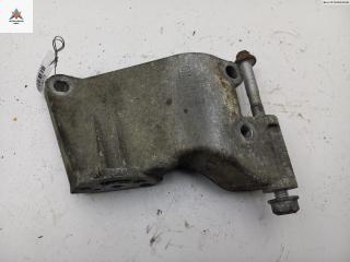 кронштейн генератора Opel Zafira 1 поколение (A) [рестайлинг] 2004, 1.6 л., бензин, МКПП, серый, минивэн, 90571112