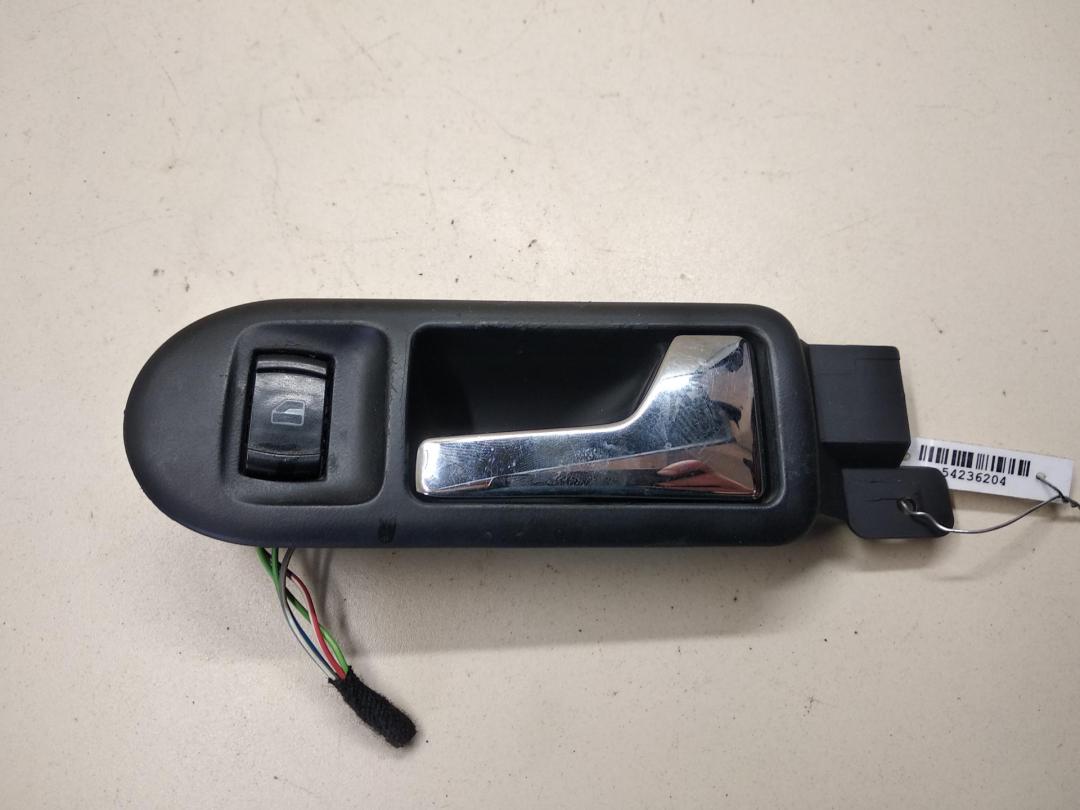 кнопка стеклоподъемника переднего правого Volkswagen Passat B5+ (GP) 2003, 1.9 л., дизель, МКПП, серый, универсал, 1J0959855