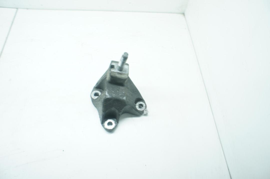 кронштейн КПП Ford Focus I 2000, 1.6 л., i, бензин, АКПП, серый, седан, 98AB7M125BE