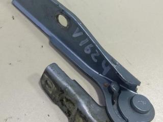 петля капота правая Audi A3 8P/8PA [рестайлинг] 2004, серый, хетчбэк 5 дв., 8P0823302