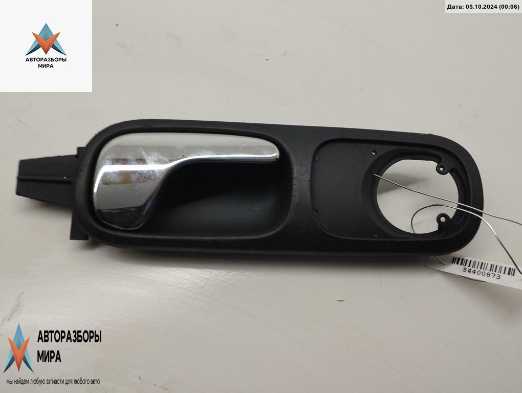 ручка внутренняя передняя правая Audi A3 8L 1999, 1.8 л., Ti, бензин, МКПП, серый, хетчбэк 3 дв., 8L0837020 - фото №1