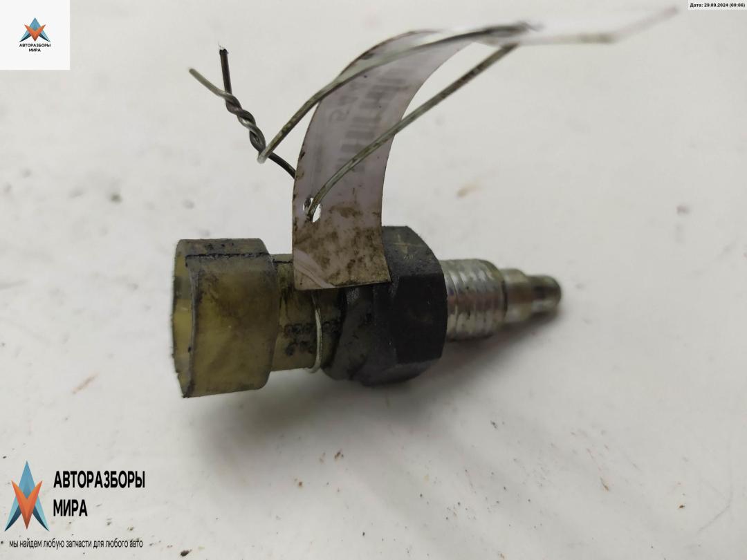 Датчик включения заднего хода (лягушка) Opel Astra G 2000, 2.0 л., дизель, МКПП, серый, хетчбэк 5 дв., 90482454 - фото №1