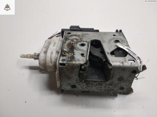 замок двери передней правой Audi A4 B5 [рестайлинг] 1999, 1.6 л., бензин, МКПП, серый, седан, 8D1837016F