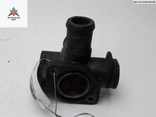 фланец (тройник) системы охлаждения Volkswagen Passat B3 1990, 1.8 л., бензин, МКПП, зелёный, универсал, ADZ