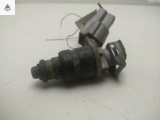 форсунка Mitsubishi Colt 6 поколение (Z20/Z30) 2006, 1.3 л., бензин, МКПП, красный, хетчбэк 3 дв., MR988977