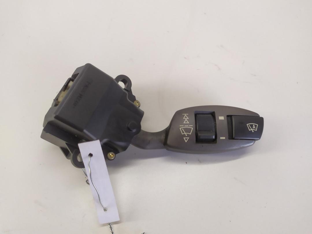переключатель дворников BMW 7 серия E65/E66/E67 2002, 4.4 л., бензин, АКПП, чёрный, седан, 6911516 - фото №1