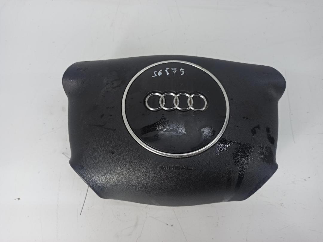 подушка безопасности водителя Audi A6 C5 2003, 2.5 л., дизель, МКПП, серый, универсал, 8P0880201D