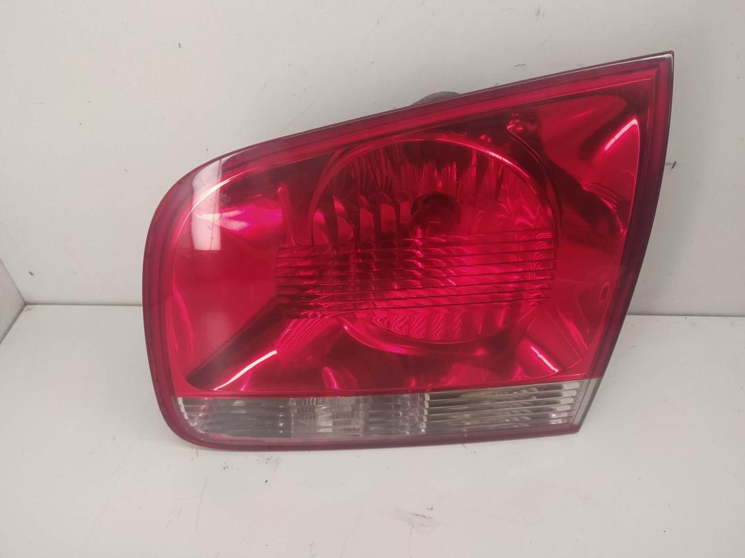 фонарь крышки багажника правый Volkswagen Touareg 2004, 2.5 л., дизель, АКПП, синий, внедорожник 5 дв., 7L6945094H