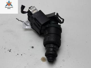 форсунка Volkswagen Golf 4 поколение 1999, 1.6 л., бензин, МКПП, красный, хетчбэк 3 дв., 037906031AA