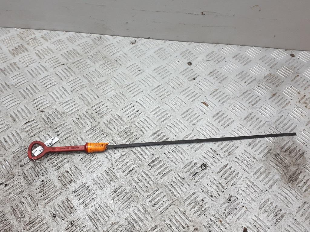 щуп двигателя Volkswagen Passat B3 1990, 1.8 л., бензин, МКПП, красный, универсал, 027115611B