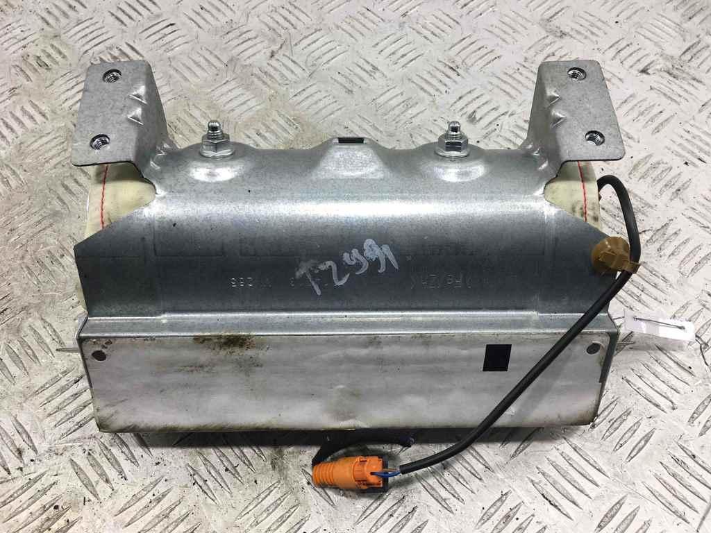 подушка безопасности пассажира Audi A4 B5 1997, 1.8 л., бензин, МКПП, синий, универсал, 8D0880201J