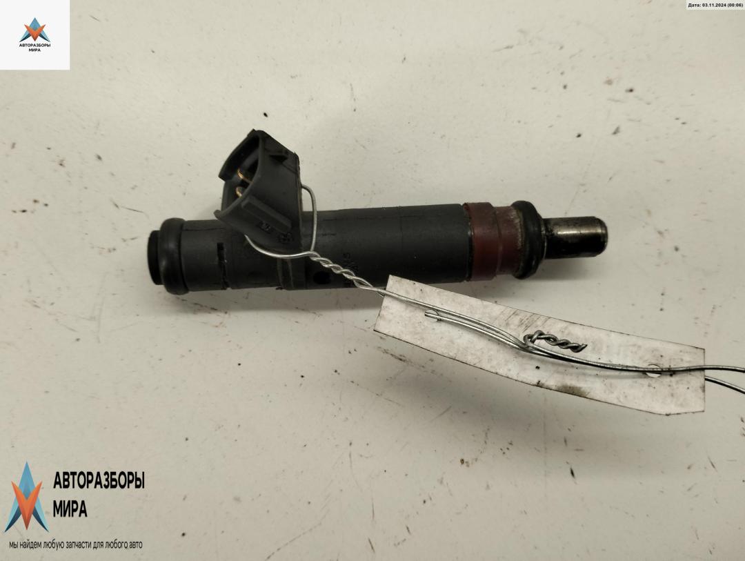 форсунка Volkswagen Polo 4 поколение 2002, 1.2 л., бензин, МКПП, синий, хетчбэк 3 дв., 03D906031C - фото №1