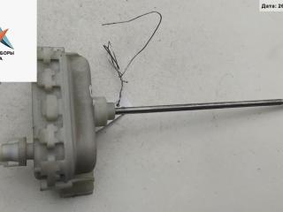 замок лючка топливного бака Audi A4 B5 1997, 1.6 л., бензин, МКПП, красный, седан