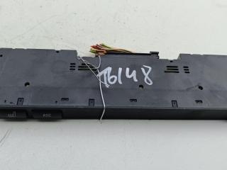 кнопка обогрева сидений BMW 5 E39 1999, 2.0 л., бензин, МКПП, серый, седан, 8373712