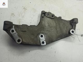 кронштейн двигателя Renault Trafic 2 поколение [рестайлинг] 2007, 2.0 л., дизель, МКПП, белый, микроавтобус, 8200399938