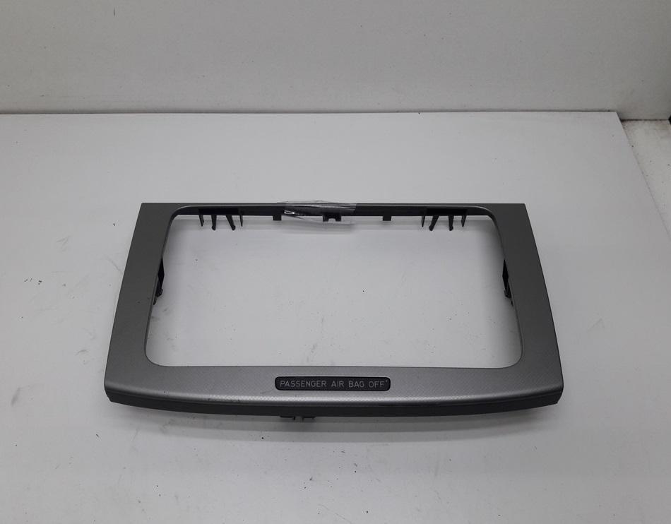 накладка на торпедо (консоль) Volkswagen Passat B6 2005, 2.0 л., бензин, МКПП, серый, универсал, 3C0858069M