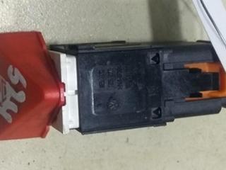кнопка аварийной сигнализации Volkswagen Touran 1 поколение 2004, 1.9 л., дизель, МКПП, серый, минивэн, 1T0953509
