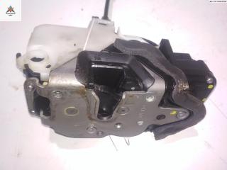 замок двери передней правой Opel Insignia 1 поколение (A) 2010, 2.0 л., дизель, АКПП, белый, хетчбэк 5 дв., 13503782